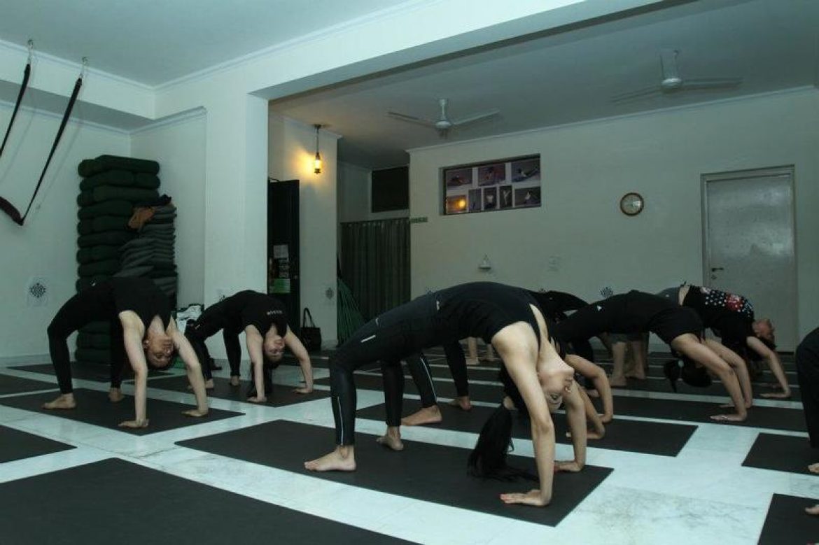 yoga classes at home